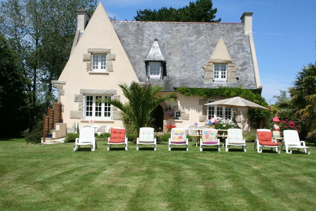 Chez Renee Et Raynal B&B Plounévez-Lochrist Exterior foto